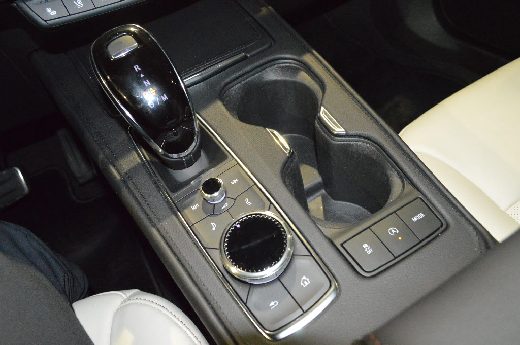 その他輸入車 ｷｬﾃﾞﾗｯｸ　XT4 スポーツ