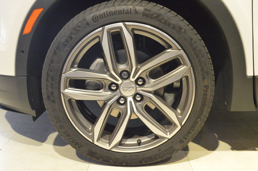 その他輸入車 ｷｬﾃﾞﾗｯｸ　XT4 スポーツ