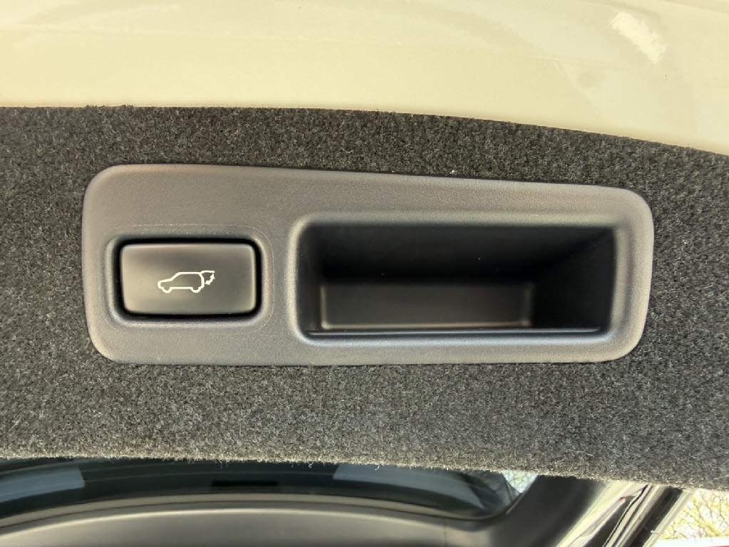 トヨタ ﾊﾘｱｰ ﾊｲﾌﾞﾘｯﾄﾞ ﾌﾟﾛｸﾞﾚｽ ﾒﾀﾙｱﾝﾄﾞﾚｻﾞｰPKG