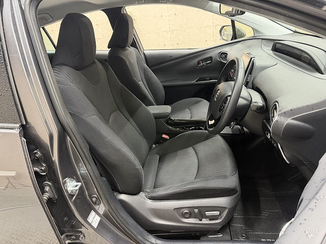 トヨタ プリウス A