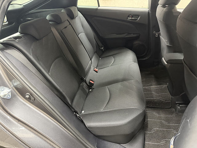 トヨタ プリウス A