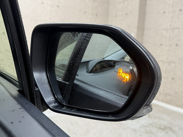 トヨタ プリウス A