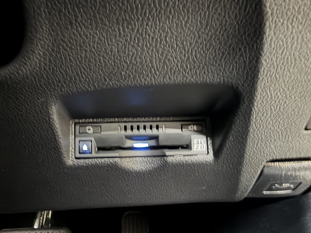 トヨタ プリウス A