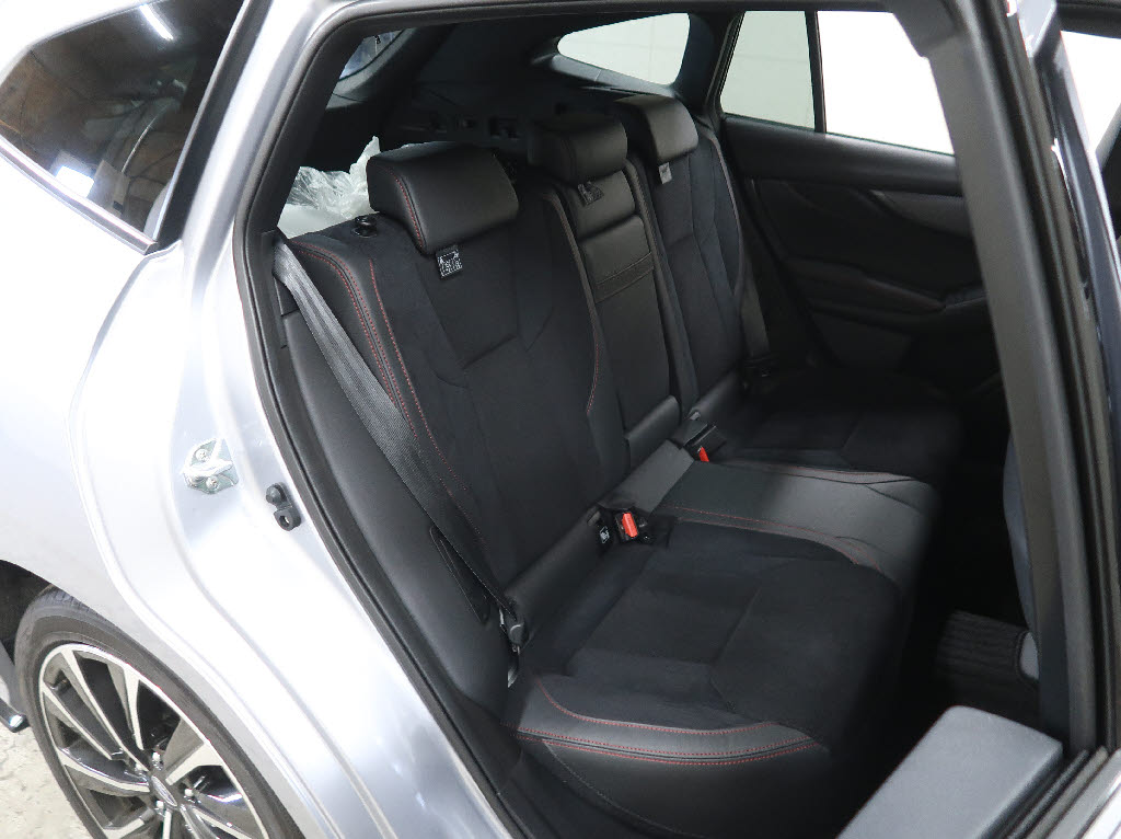 スバル レヴォーグ ＳＴＩ　スポーツ　Ｒ　ＥＸ　ブラックリミ