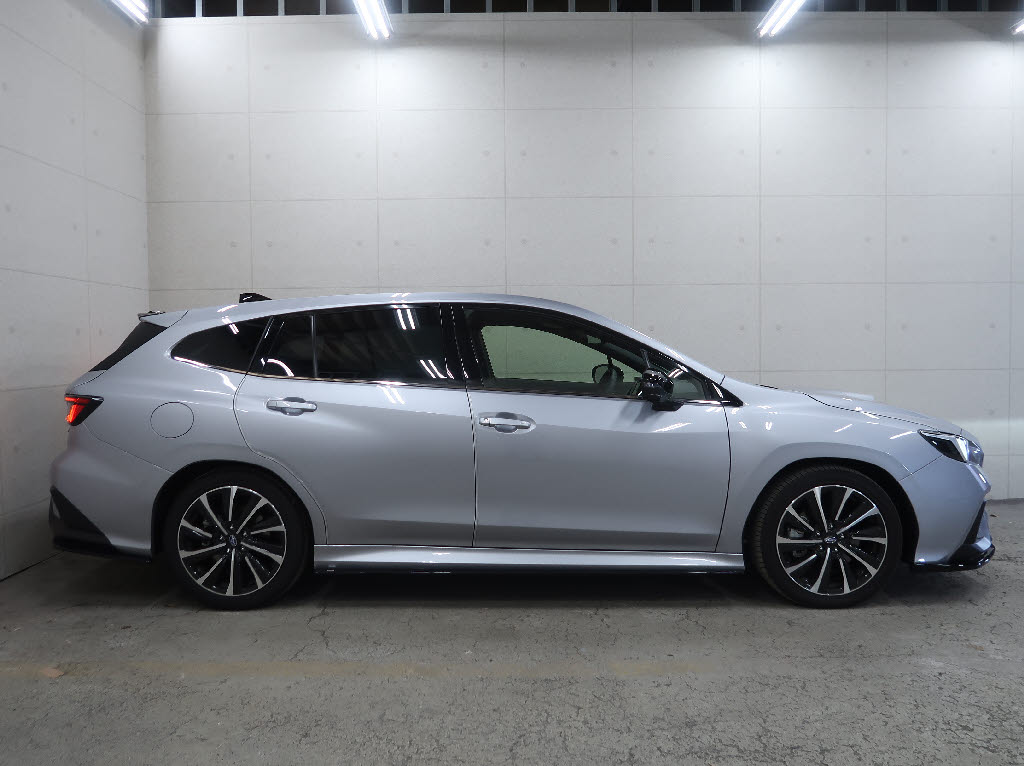 スバル レヴォーグ ＳＴＩ　スポーツ　Ｒ　ＥＸ　ブラックリミ