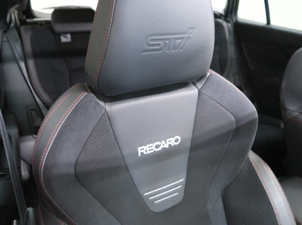 スバル レヴォーグ ＳＴＩ　スポーツ　Ｒ　ＥＸ　ブラックリミ