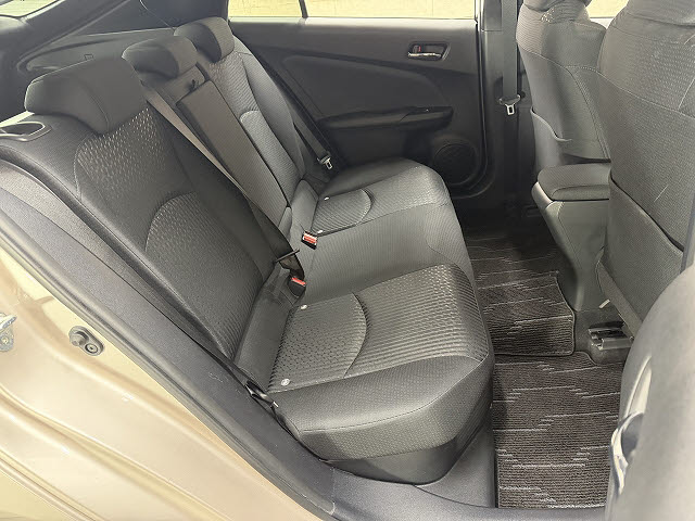 トヨタ プリウス Ｓ　セーフティプラス