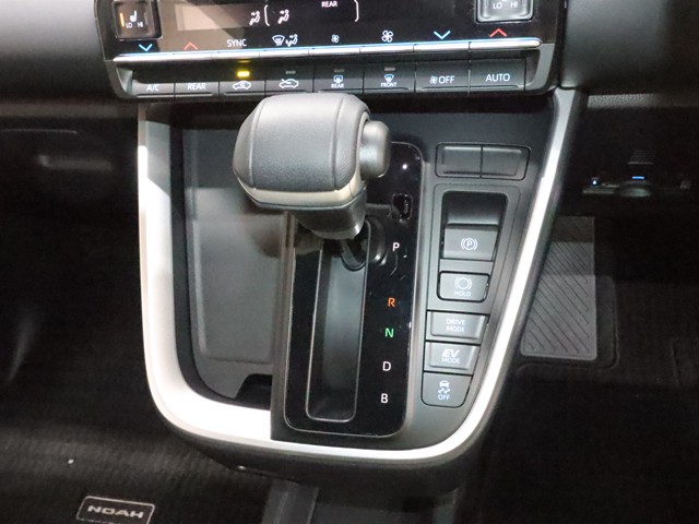 トヨタ ノアＨＶ Ｓ－Ｚ