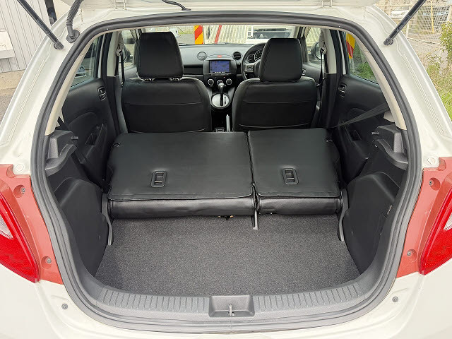 マツダ デミオ 13スカイアクティブ