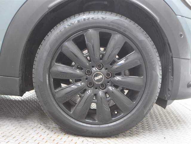 ＢＭＷ ＢＭＷ ミニ クーパーDクロスオーバー