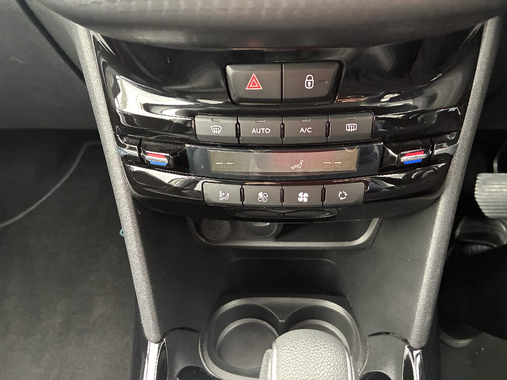 プジョー プジョー２００８ クロスシティ