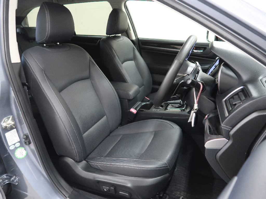 スバル ﾚｶﾞｼｨｱｳﾄﾊﾞｯｸ リミテッド