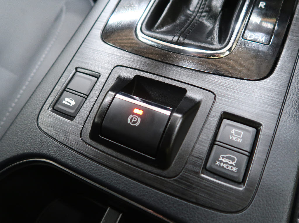 スバル ﾚｶﾞｼｨｱｳﾄﾊﾞｯｸ リミテッド