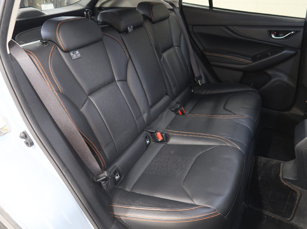 スバル ＸＶ ２．０ｉ－Ｓ　アイサイト　ブラックレザー