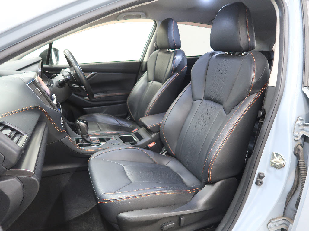 スバル ＸＶ ２．０ｉ－Ｓ　アイサイト　ブラックレザー