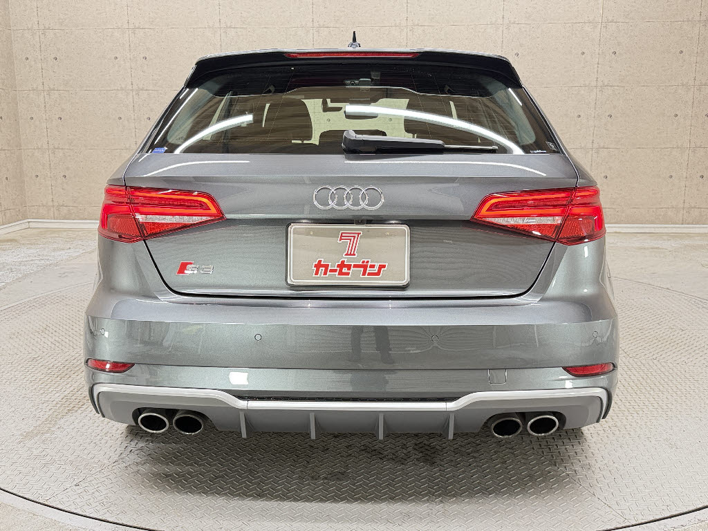 アウディ ｱｳﾃﾞｨ S3 2.0クワトロ