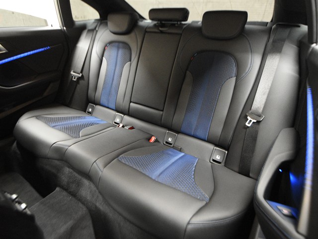 ＢＭＷ ＢＭＷ ２シリーズ 218dグランクーペ　Mスポーツ　EDｼﾞｮｲﾌﾟﾗｽ