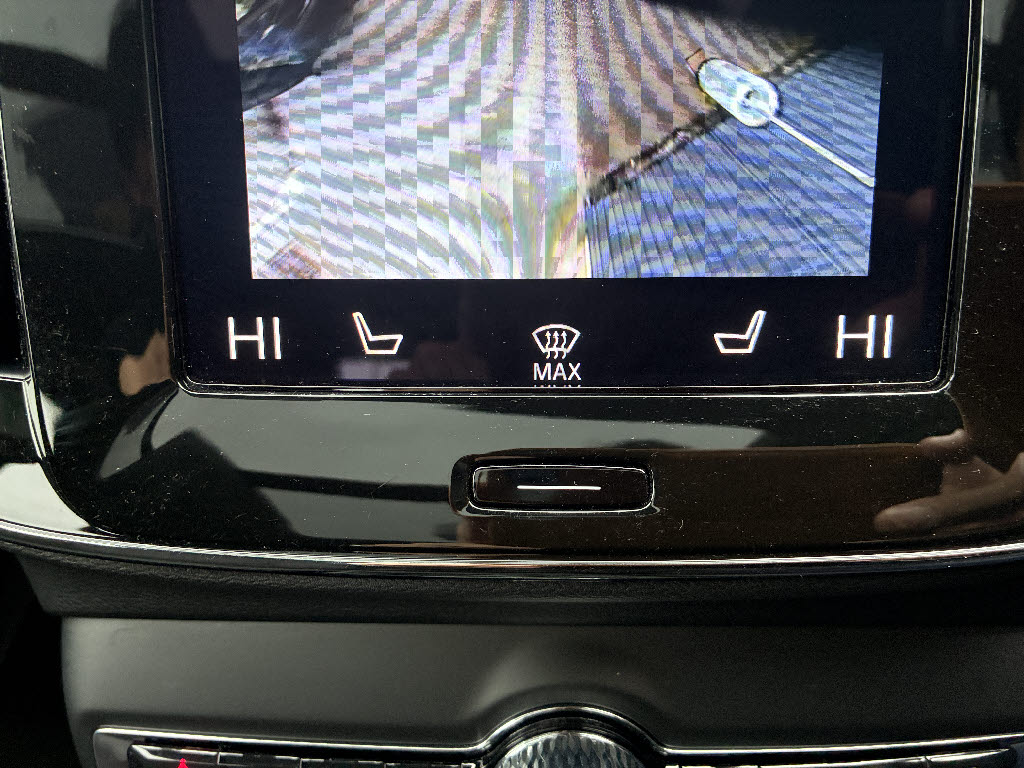 ボルボ ボルボ ＸＣ４０ Ｂ４　モメンタム