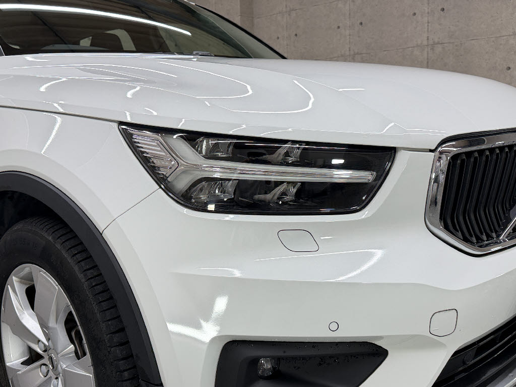 ボルボ ボルボ ＸＣ４０ Ｂ４　モメンタム