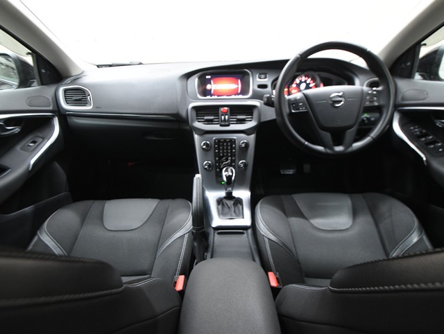 ボルボ ボルボ Ｖ４０ T3タックエディション