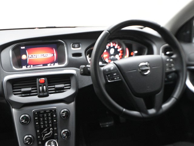 ボルボ ボルボ Ｖ４０ T3タックエディション