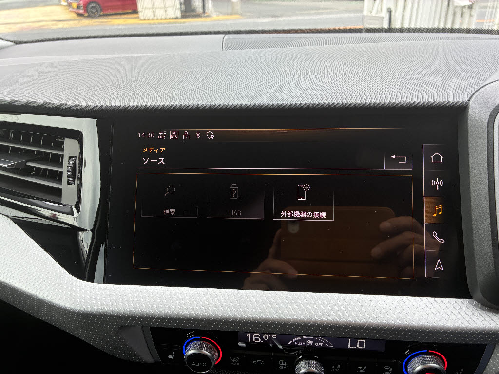 アウディ ｱｳﾃﾞｨ A1 ｽﾎﾟｰﾂﾊﾞｯｸ ２５　ＴＦＳＩ　アドバンスド