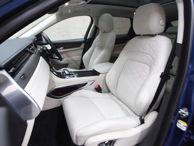 その他輸入車 ジャガー Ｆペイス Ｒ－ダイナミック　ＨＳＥ　Ｐ２５０　ＡＷ