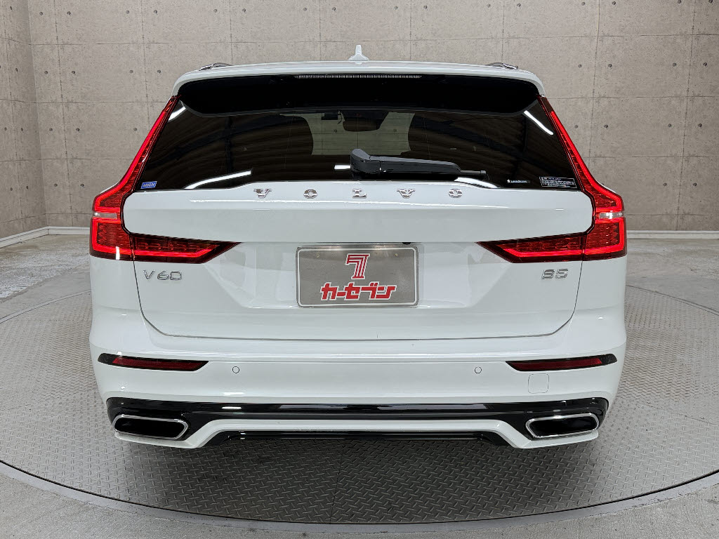 ボルボ ボルボ Ｖ６０ Ｂ５　Ｒデザイン