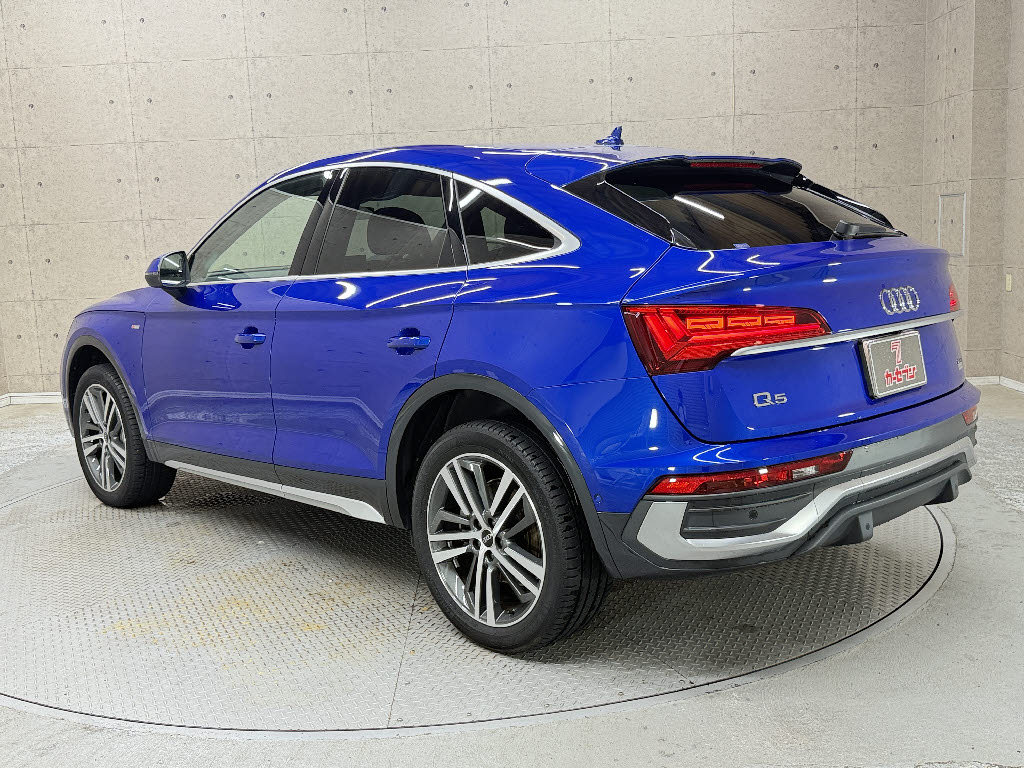 アウディ ｱｳﾃﾞｨ Q5 ファーストエディション