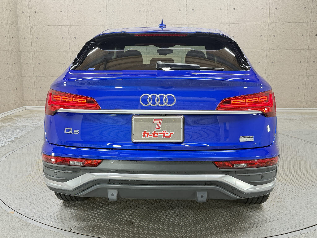 アウディ ｱｳﾃﾞｨ Q5 ファーストエディション