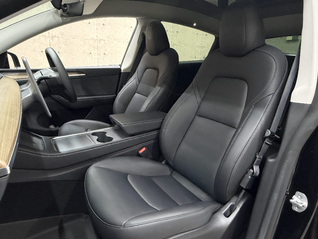 その他輸入車 テスラ モデルＹ ＡＷＤ　ロングレンジ　デュアルモーター