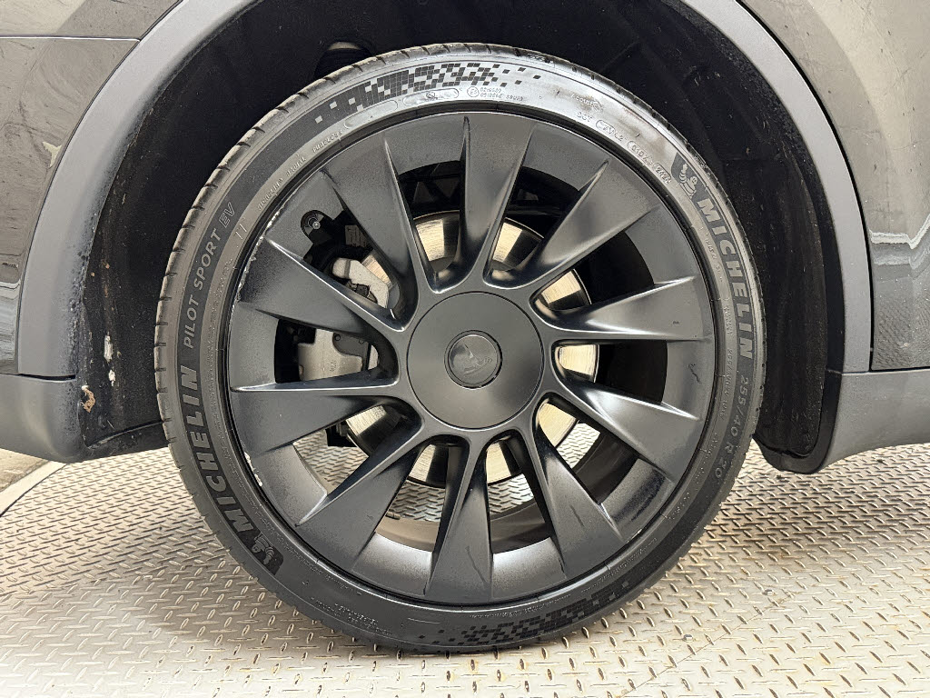 その他輸入車 テスラ モデルＹ ＡＷＤ　ロングレンジ　デュアルモーター