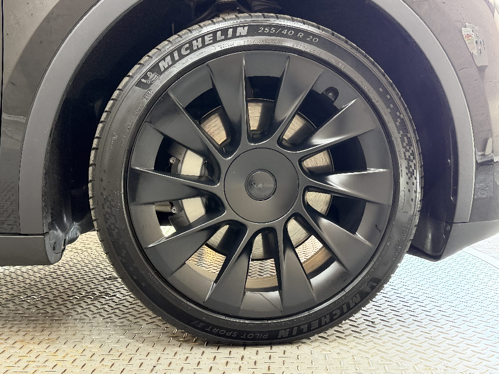 その他輸入車 テスラ モデルＹ ＡＷＤ　ロングレンジ　デュアルモーター