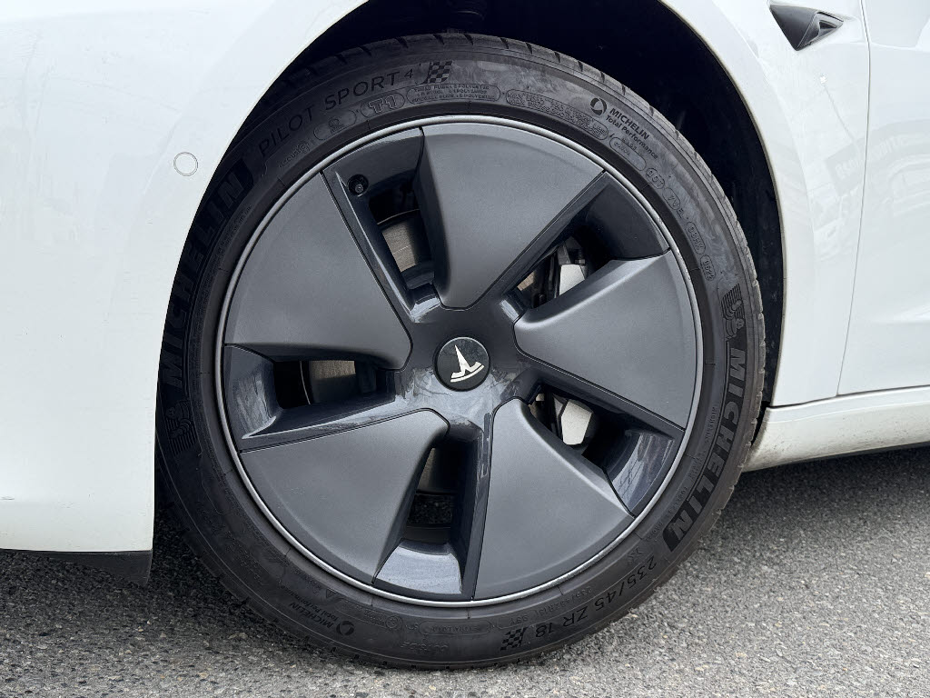 その他輸入車 テスラ モデル３ ＲＷＤ