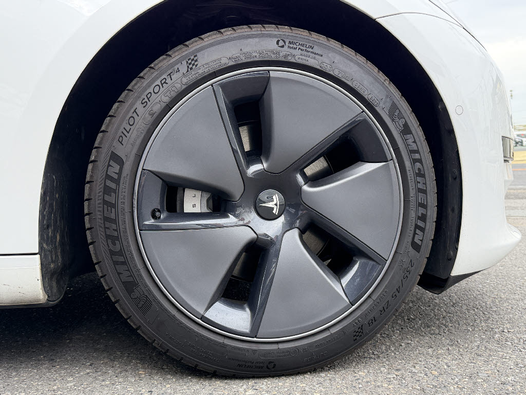 その他輸入車 テスラ モデル３ ＲＷＤ