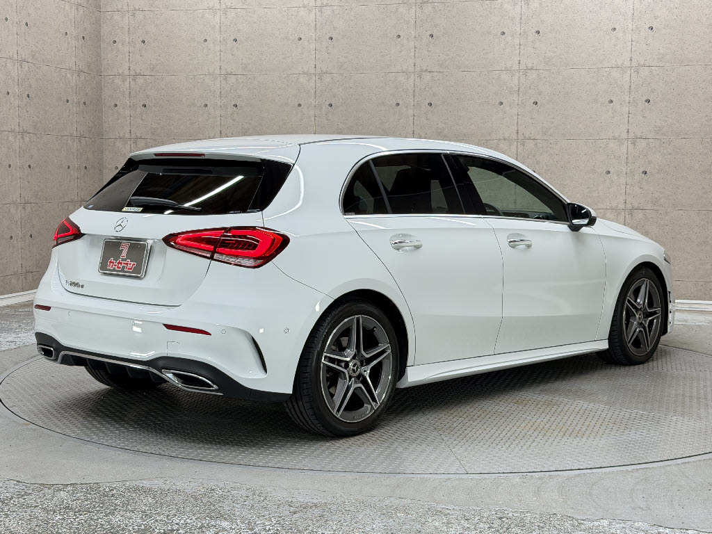 メルセデスベンツ ﾒﾙｾﾃﾞｽﾍﾞﾝﾂ Aｸﾗｽ Ａ２００ｄ