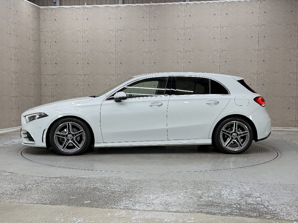 メルセデスベンツ ﾒﾙｾﾃﾞｽﾍﾞﾝﾂ Aｸﾗｽ Ａ２００ｄ