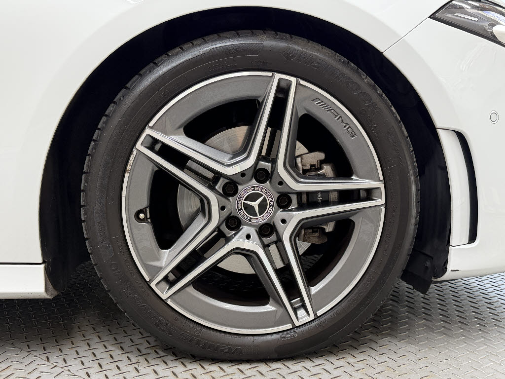 メルセデスベンツ ﾒﾙｾﾃﾞｽﾍﾞﾝﾂ Aｸﾗｽ Ａ２００ｄ