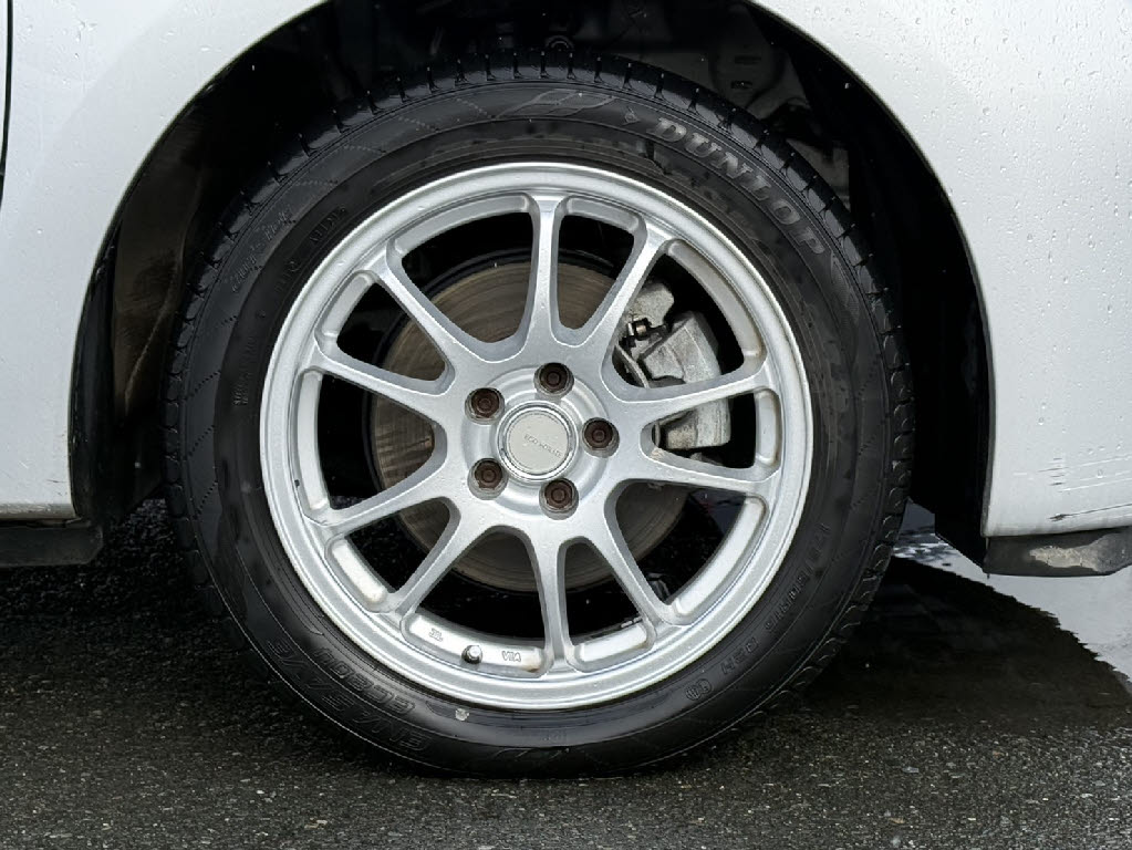 トヨタ ラクティス X