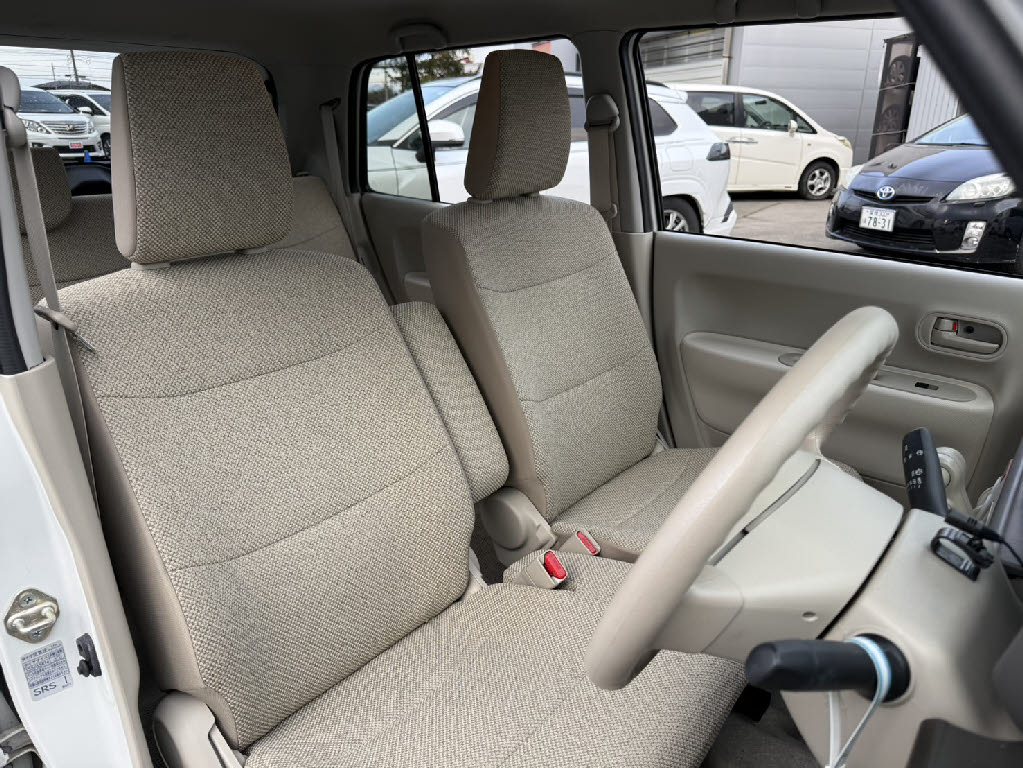 スズキ ラパン 4WD L