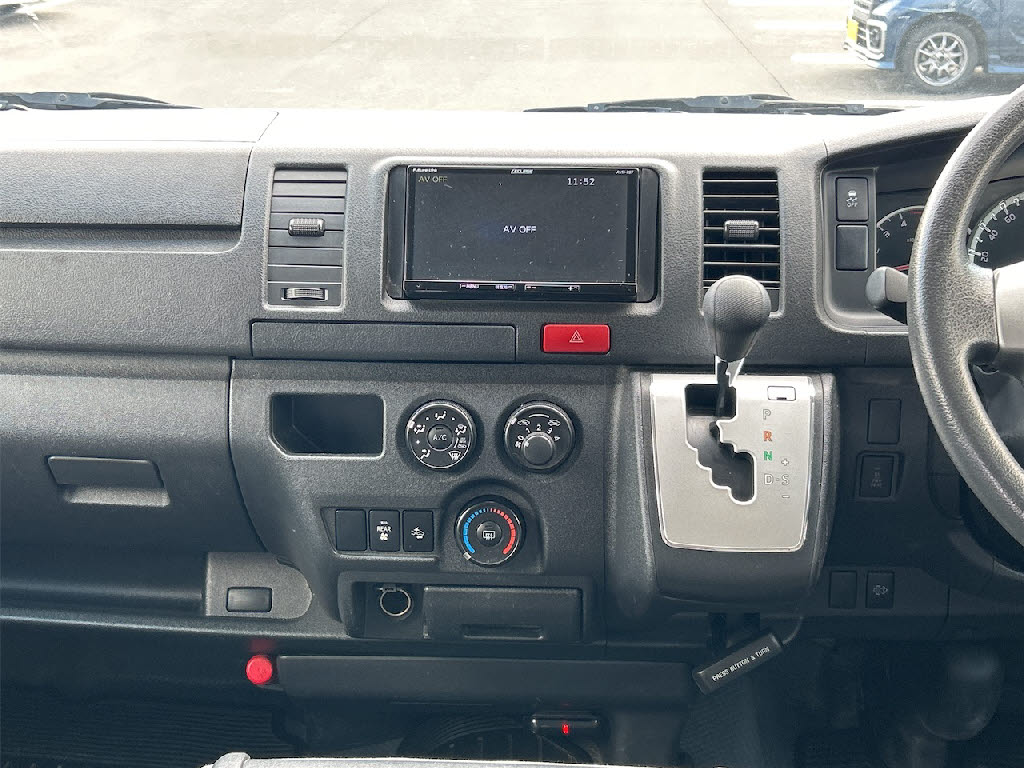 トヨタ ハイエースＶ 4WD DX 9人乗