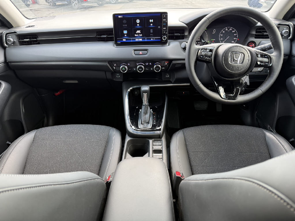 ホンダ ヴェゼルＨＶ 4WD eHEV Z