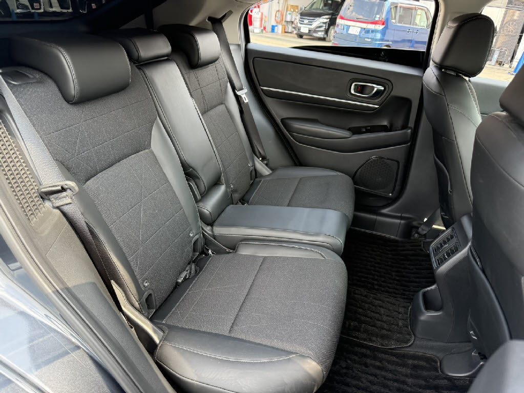 ホンダ ヴェゼルＨＶ 4WD eHEV Z