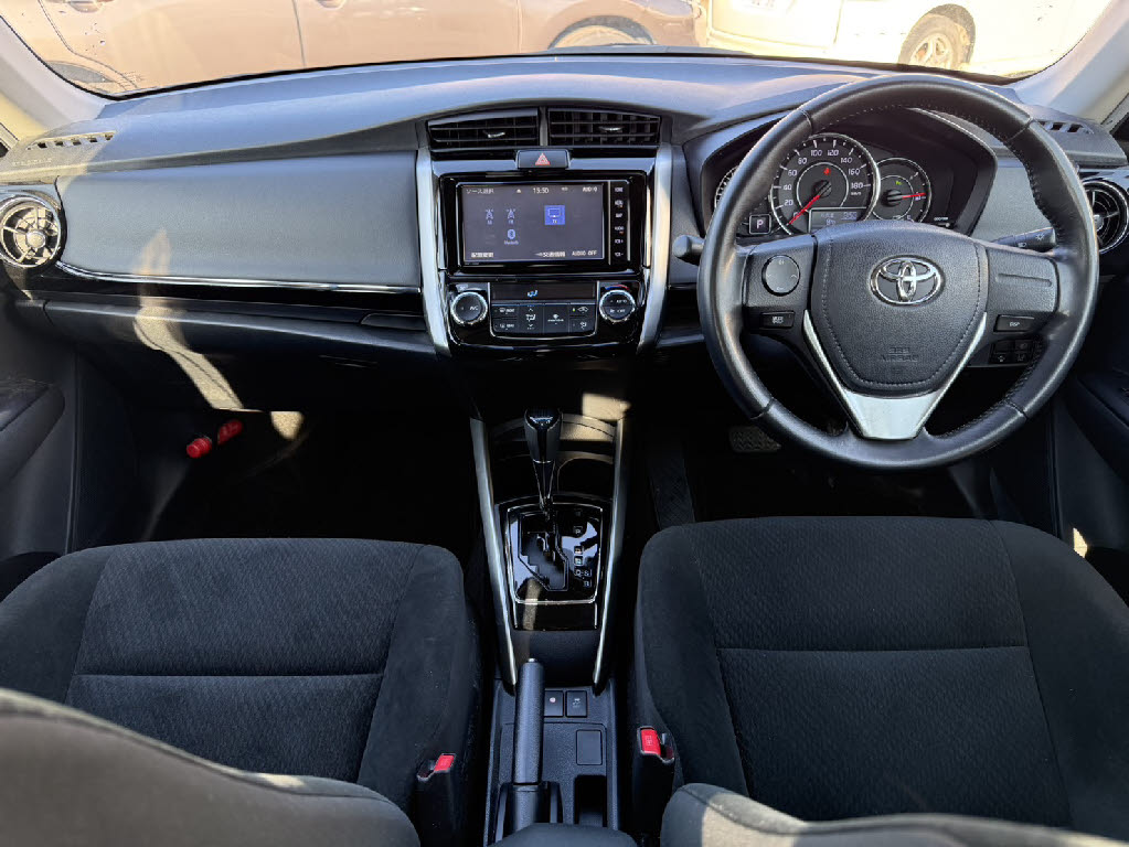 トヨタ カローラアクシオ ４ＷＤ　１．５Ｇ