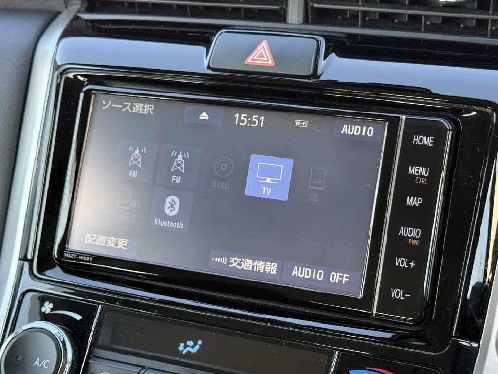 トヨタ カローラアクシオ ４ＷＤ　１．５Ｇ