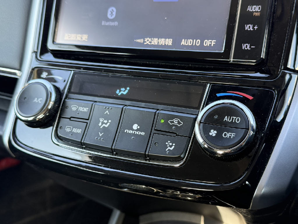 トヨタ カローラアクシオ ４ＷＤ　１．５Ｇ