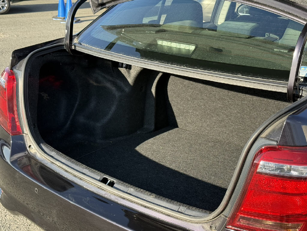 トヨタ カローラアクシオ ４ＷＤ　１．５Ｇ