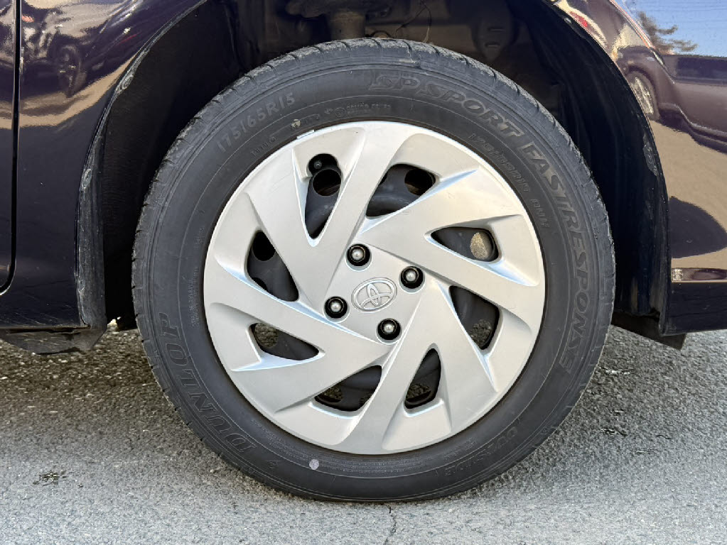 トヨタ カローラアクシオ ４ＷＤ　１．５Ｇ