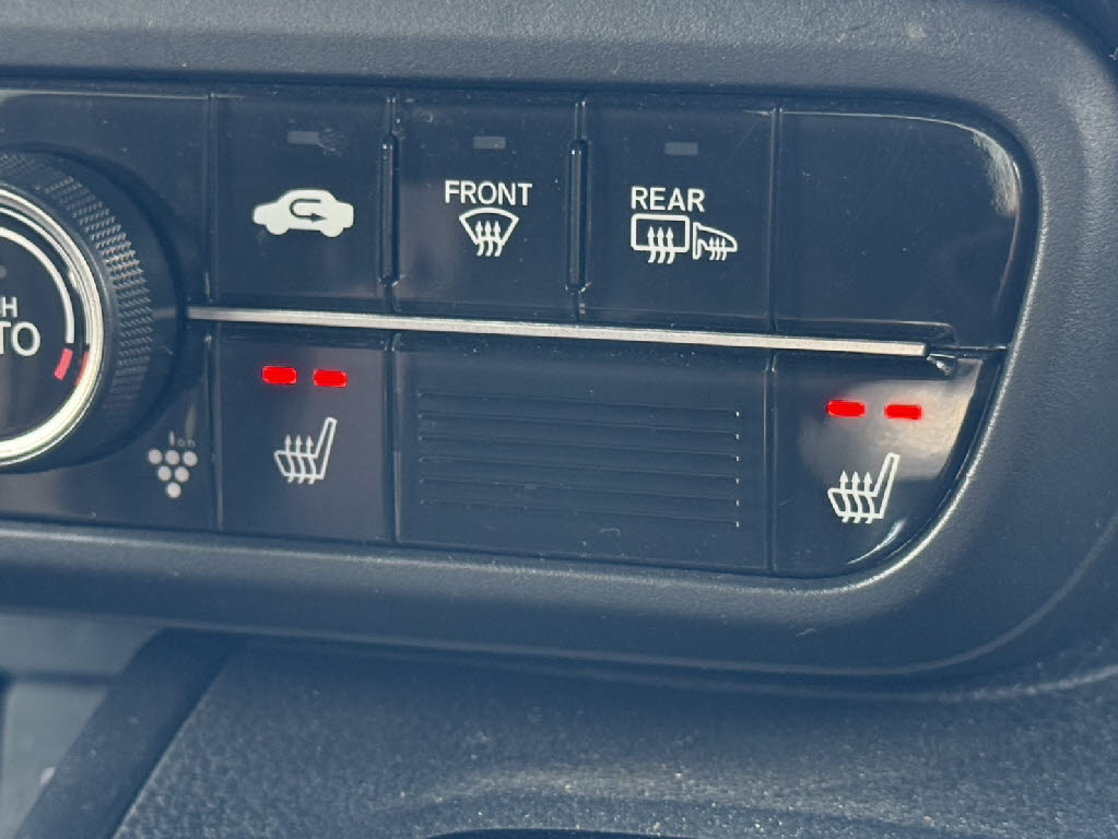 ホンダ Ｎ　ＢＯＸカスタム 4WD G-Lﾎﾝﾀﾞｾﾝｼﾝｸﾞ