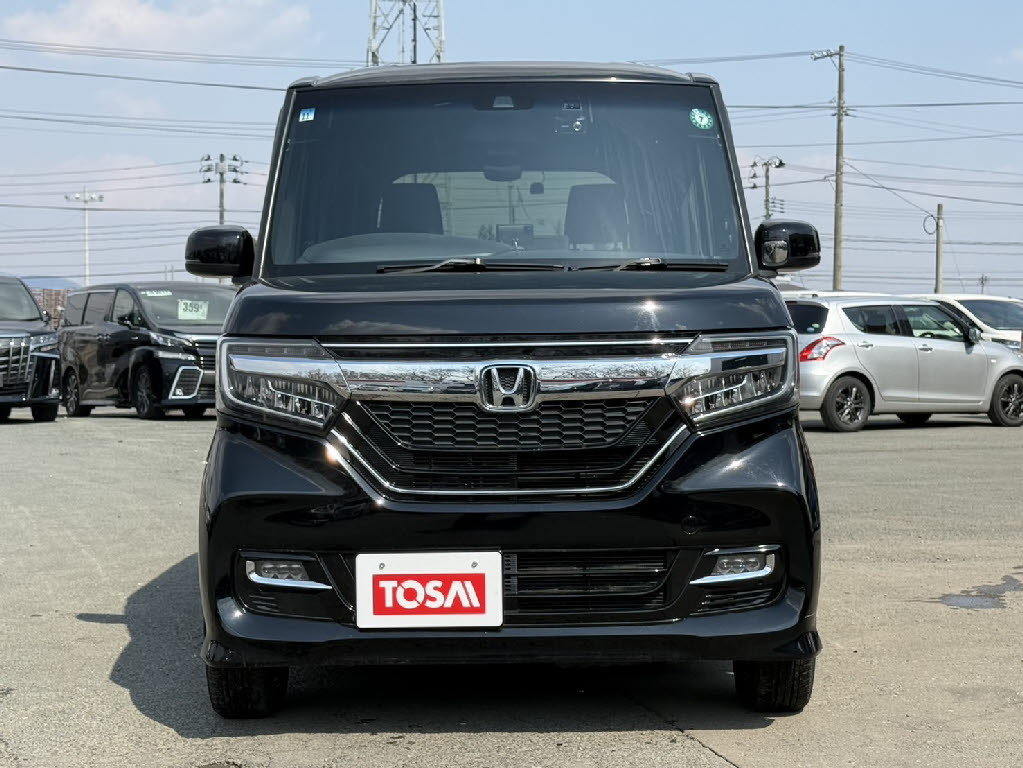 ホンダ Ｎ　ＢＯＸカスタム 4WD G-Lﾎﾝﾀﾞｾﾝｼﾝｸﾞ